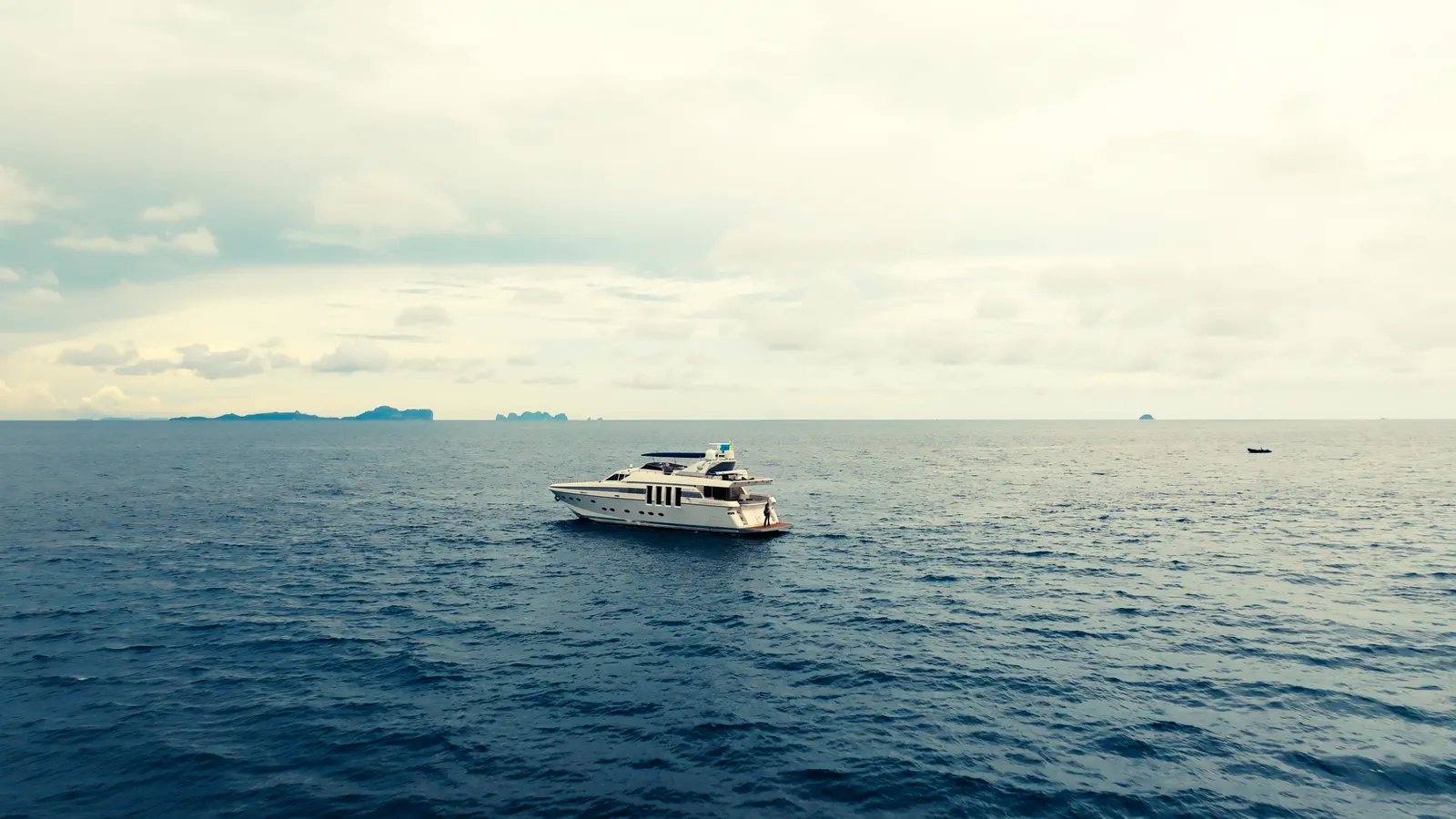 Safar · Yacht — image 5